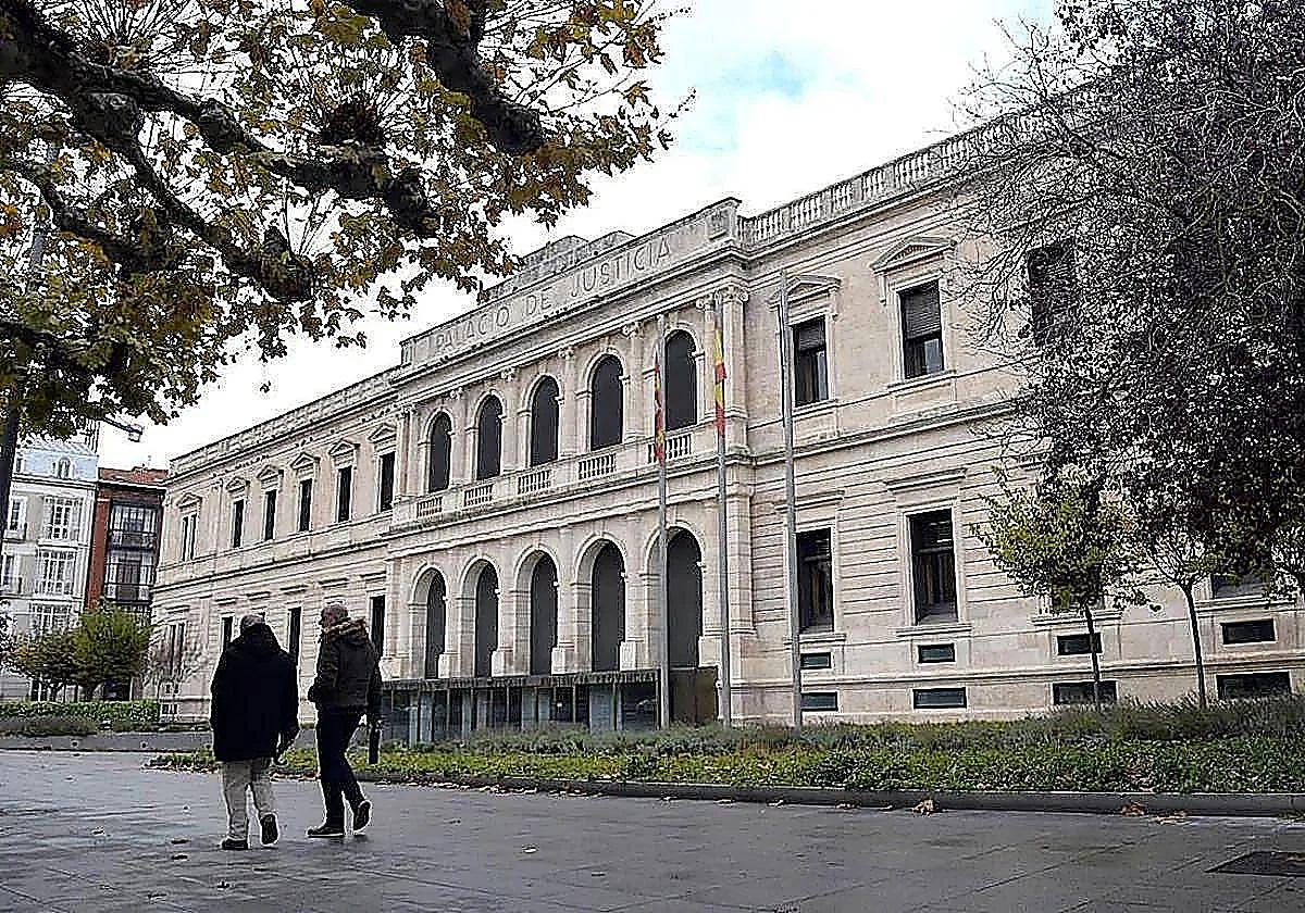 Condenan a una abuela en Burgos a 16 meses de prisión por insultos racistas a un niño de diez años en un colegio