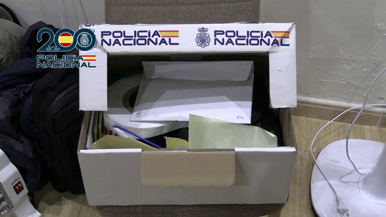 Detenidas dos personas vinculadas a una organización que distribuía billetes falsos en Murcia y Alicante