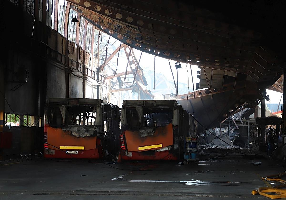 Descubren problemas en las cocheras de autobuses de Burgos tras incendio: ¿Cómo afectará a los usuarios?