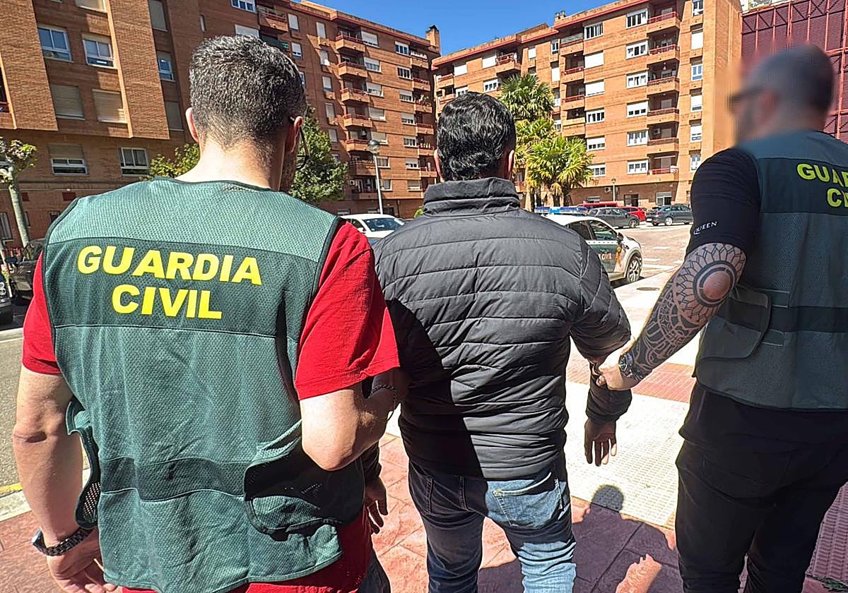 Cuatro investigados por estafa mediante SMS fraudulentos a 14 personas en varias localidades riojanas