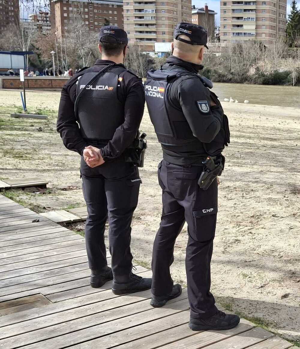 Detenida tras robar 60 botellas de alcohol y 3.000 euros