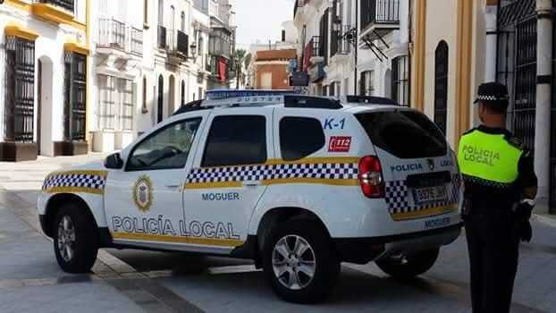 Detienen a un joven en Moguer tras grabarlo presuntamente robando en una casa