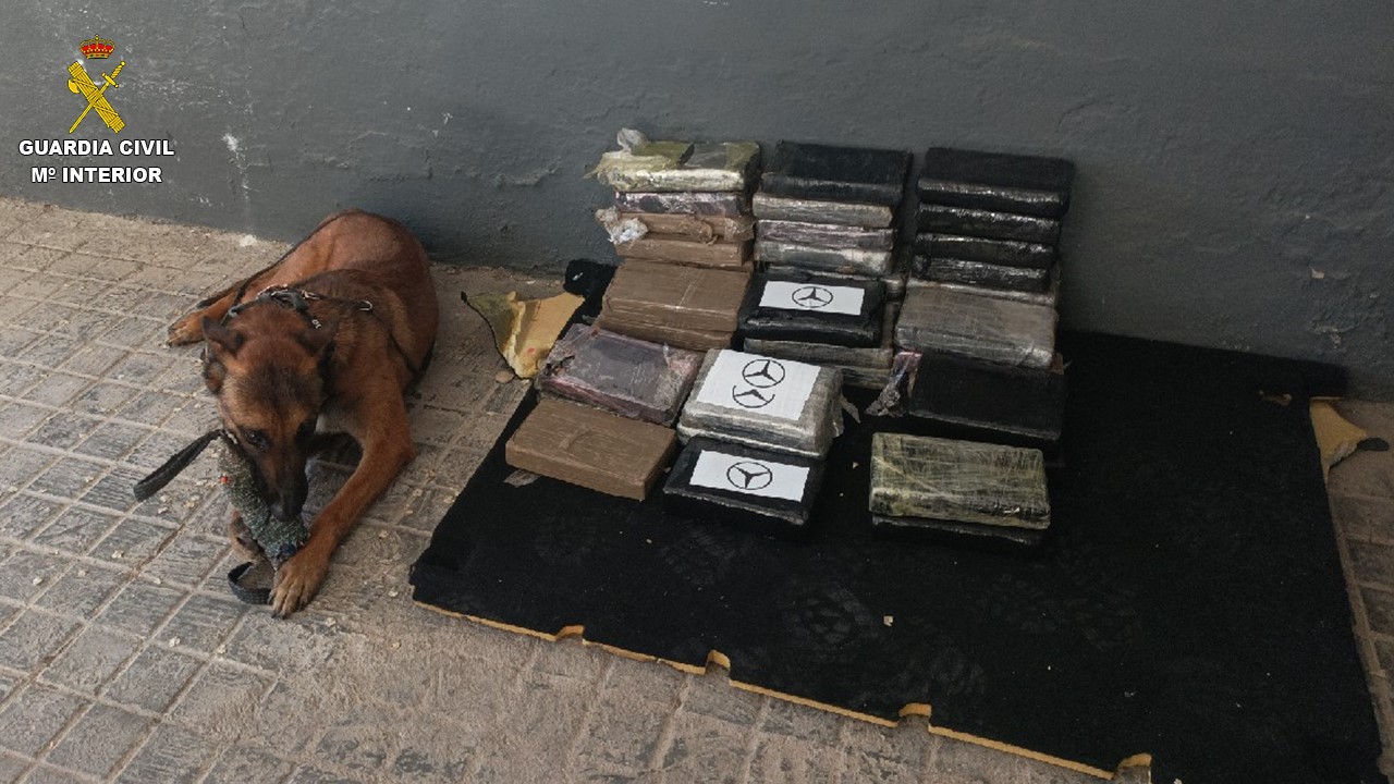 Detenido en Manzanares con casi 46 kilos de cocaína en su vehículo