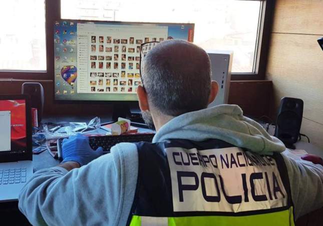 Pornografia Santa Coloma