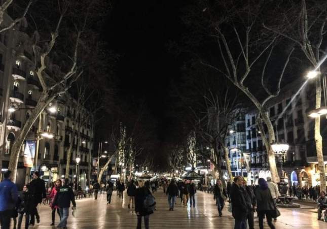 Rambla barcelona nit  Viajeros Callejeros