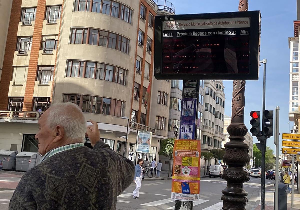 Los conductores de autobuses de Burgos, de chóferes a guías: «No sé cómo evolucionará este tema»