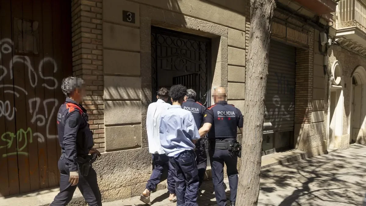 Dos jóvenes ingresan en prisión por la muerte de su compañero de habitación tras caer por un patio de luces
