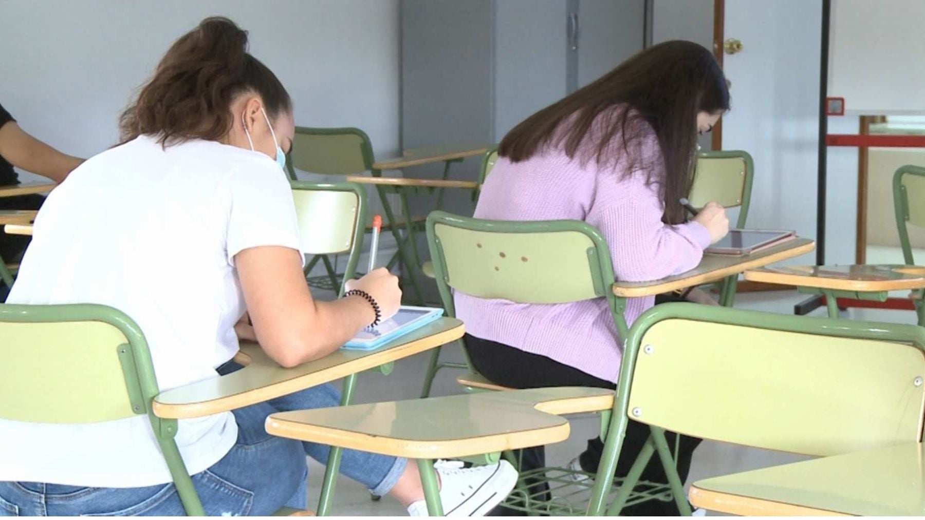 Huelga de familias del colegio Son Pisà en Palma por la incorporación de un maestro condenado por acoso