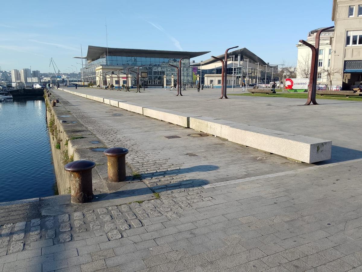 Hallado el cadáver de un hombre junto a la Dársena de A Coruña.
