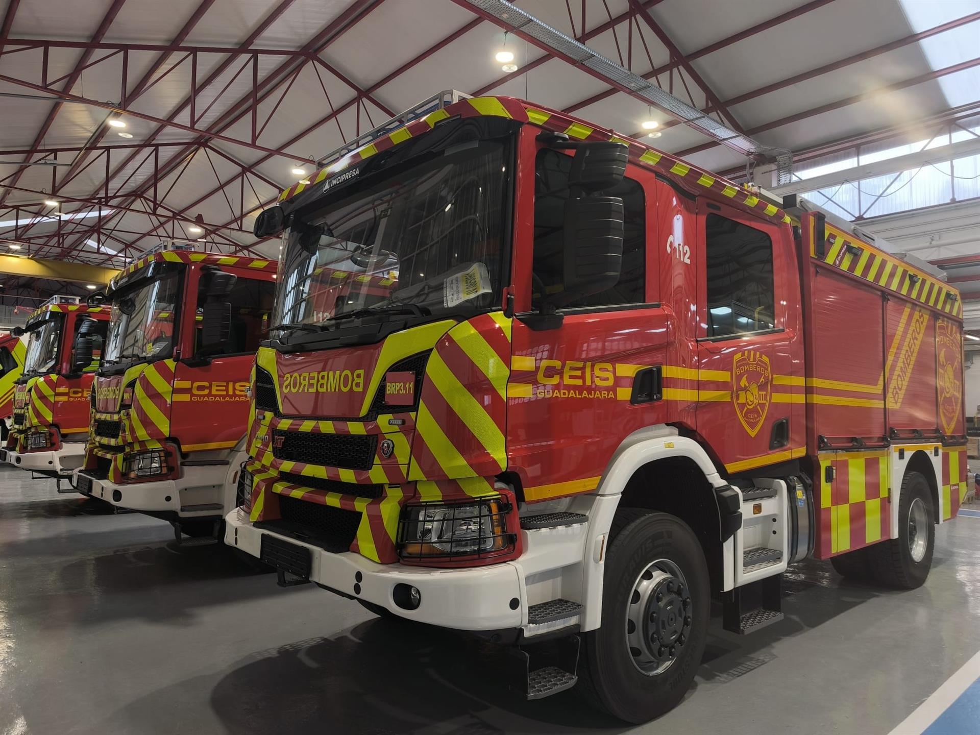 Incendio de plásticos en nave de construcción de Fuentelahiguera de Albatages queda extinguido sin heridos, según el 112.