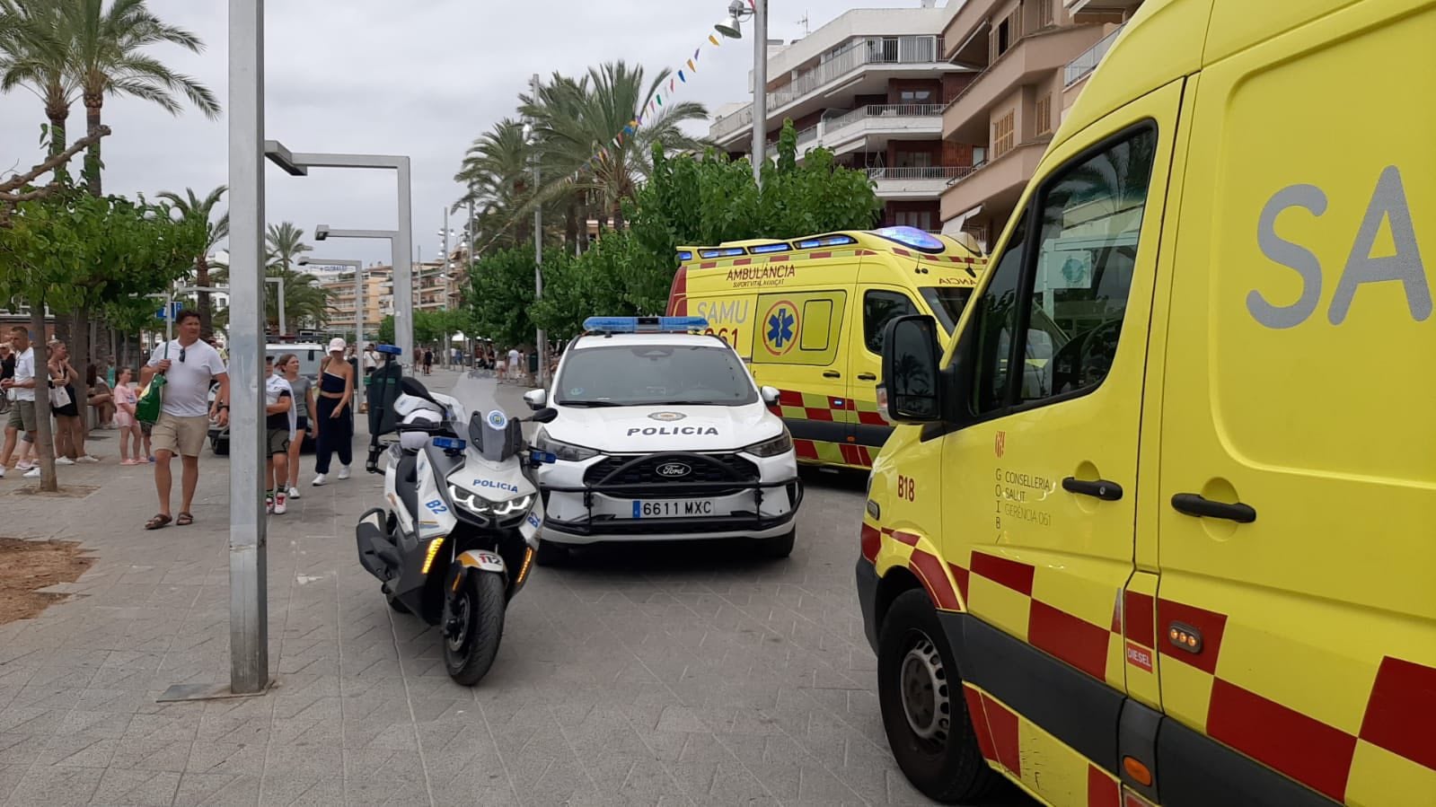 Muere apuñalado un joven italiano de 30 años tras un robo frustrado en la  Platja d’en Bossa, en Ibiza