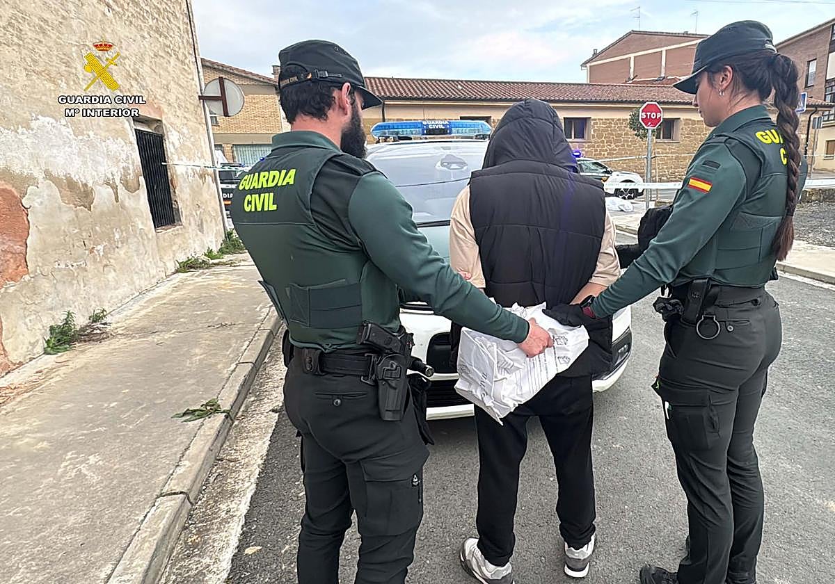 El asesinato de un joven en Tirgo se produjo «por motivos económicos»