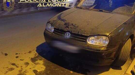 Multas de hasta 750 euros por lavar el coche o cambiar aceite en la calle