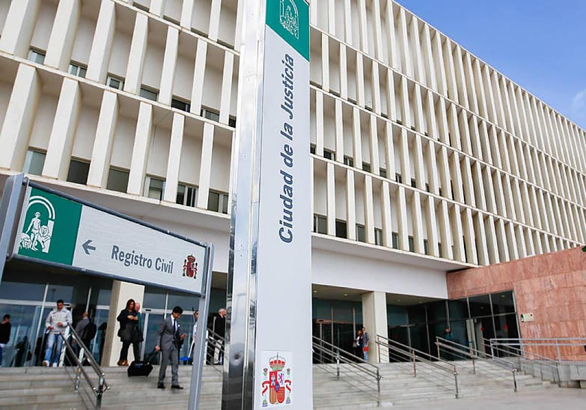 Juzgan a dos hombres por intentar matar a otro manipulando el coche para que tuviera un accidente