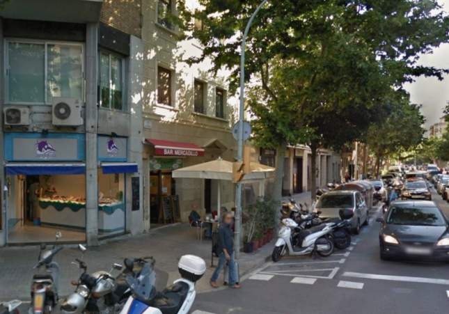 Roban 2.500 euros en un bar de Barcelona utilizando la técnica del butrón