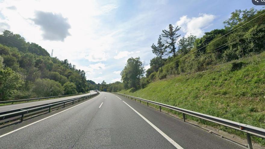 Fallece un motorista tras un accidente en la AP-8 en Zarautz