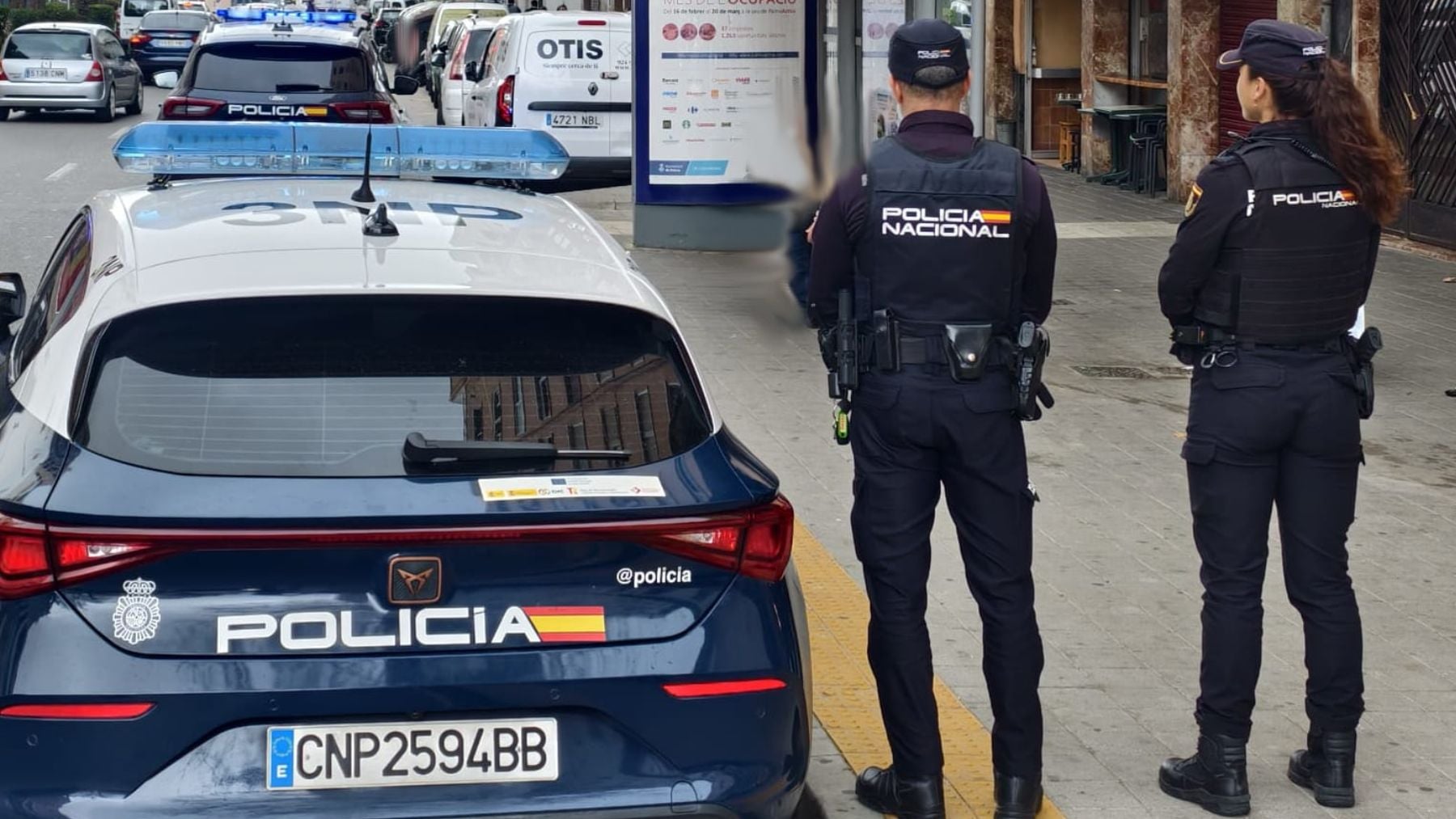 Tres hombres arrestados por extorsionar a ciudadano con amenazas de muerte