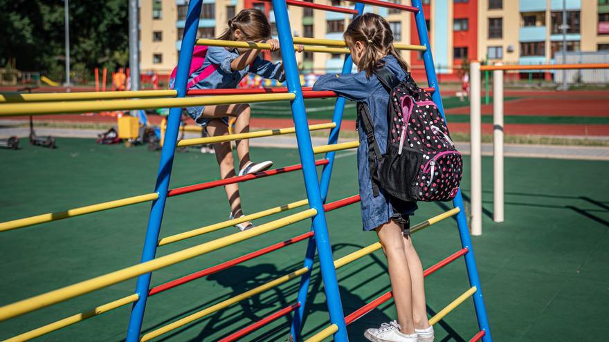 Una niña resulta herida de bala en el patio de su colegio de Badajoz