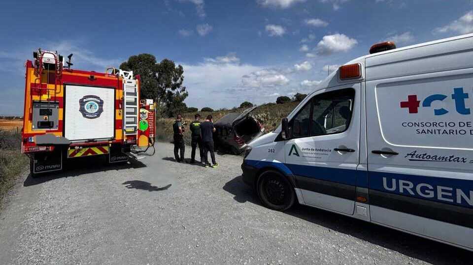 Una mujer de 25 años trasladada al hospital tras un accidente de tráfico en Lepe