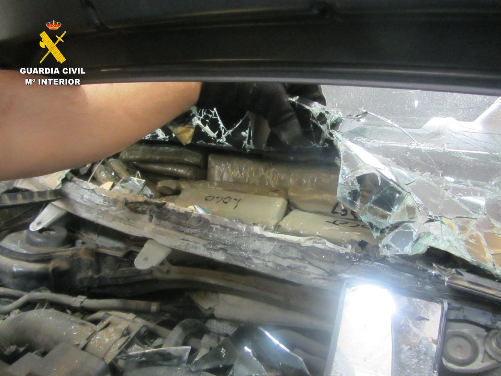 Interceptados más de 16 kilos de droga en el puerto de Ceuta en un control rutinario