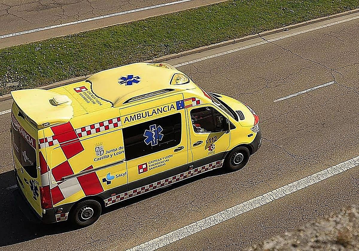 Herida y atrapada en el vehículo una mujer al sufrir un accidente en la provincia de Burgos