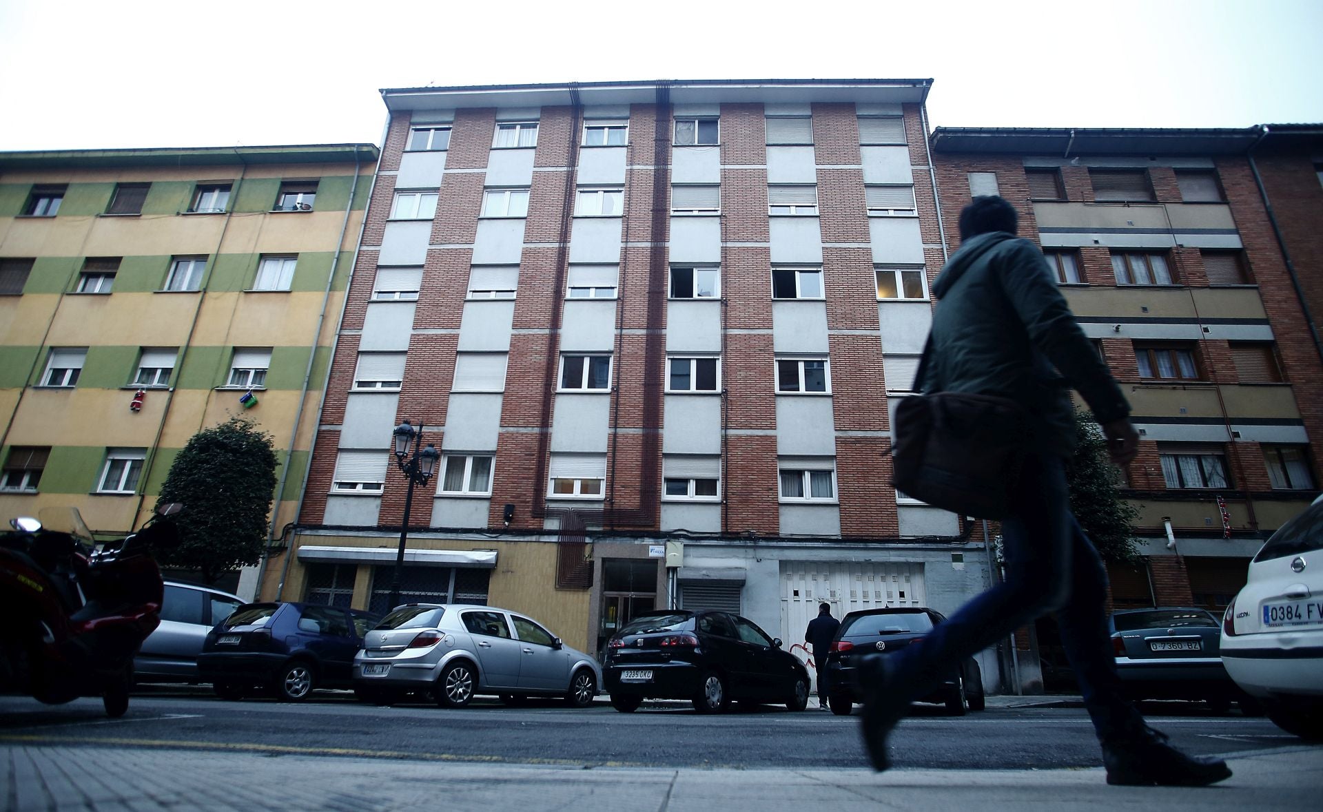 Edificio de la calle Maximiliano Arboleya donde se produjo el crimen.