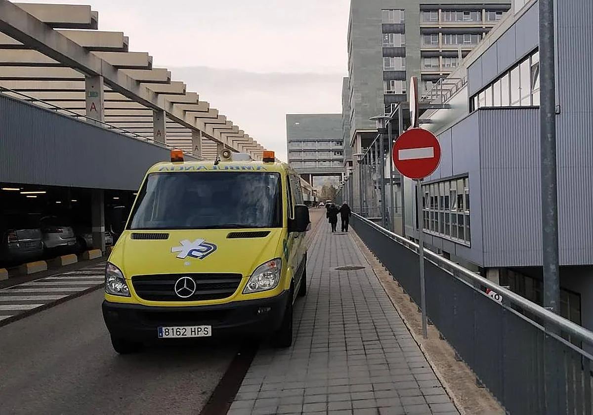 Accidente de tráfico en Burgos: hombre resulta herido tras colisión con turismo mientras circulaba en patinete