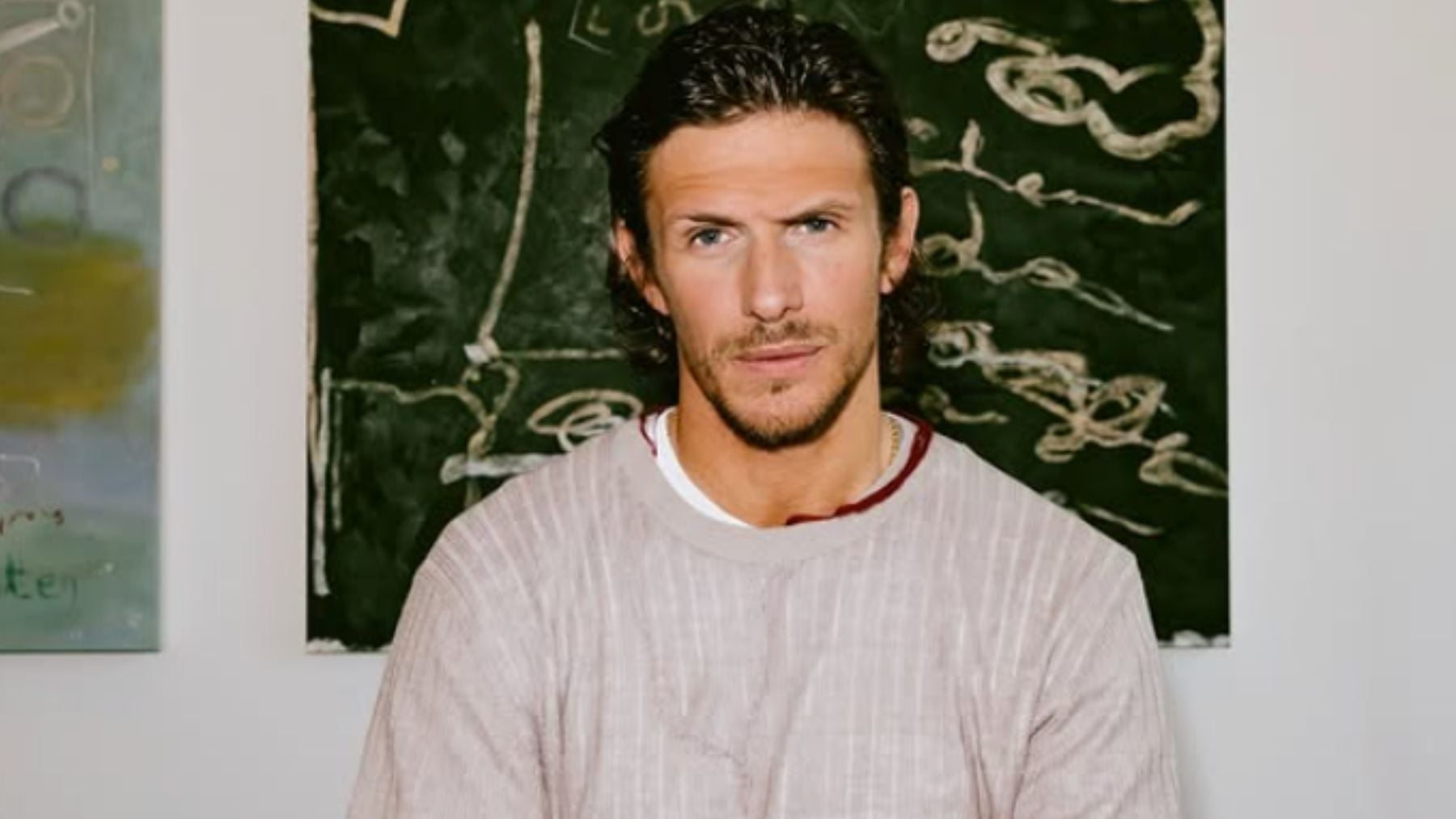 Conmoción en Reino Unido: muere en Mallorca el actor y ex futbolista Jake Hall tras una noche de fiesta