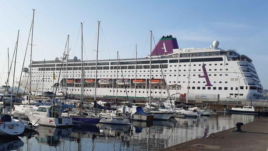 El crucero afectado por un brote de gastroenteritis llega este sábado a A Coruña