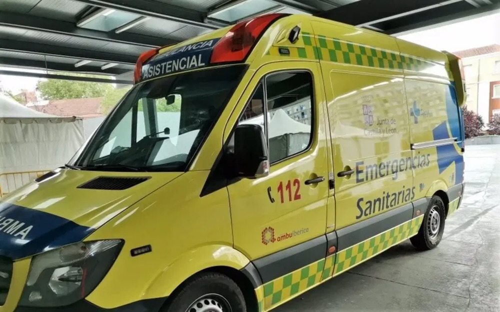 Cuatro heridos al volcar un turismo en la N-122 en Sardón
