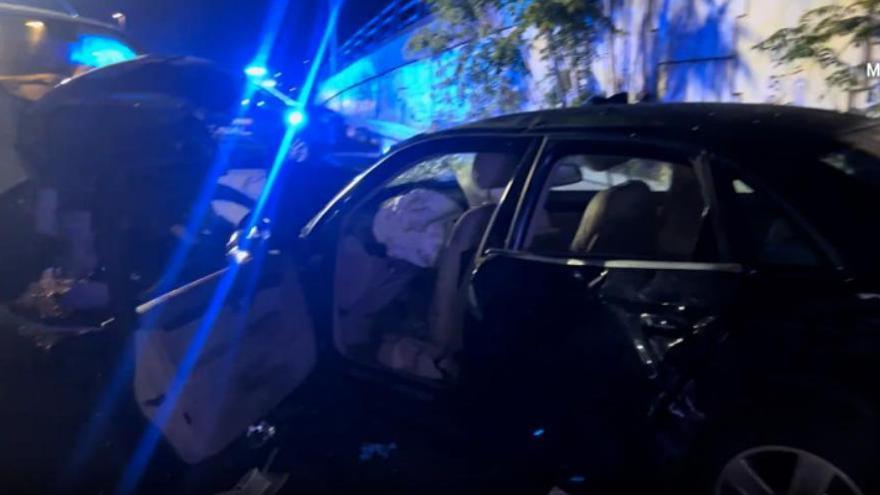 Cuatro heridos, tres de ellos graves, por un choque frontal entre una furgoneta y un coche que huía de la Policía en Madrid