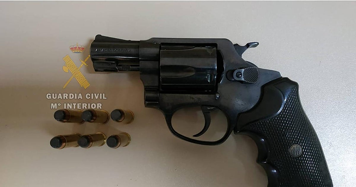 El arsenal de armas descubierto en Alhaurín el Grande tras una llamada de socorro desde Singapur