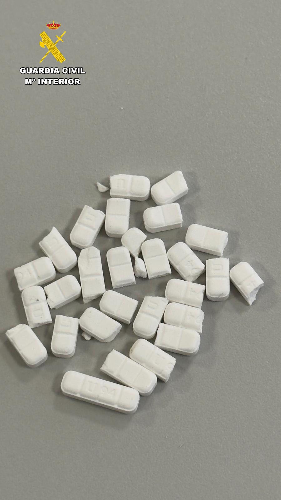 Detenida al intentar meter en la cárcel 4 bellotas de hachís y 30 pastillas de clonazepam