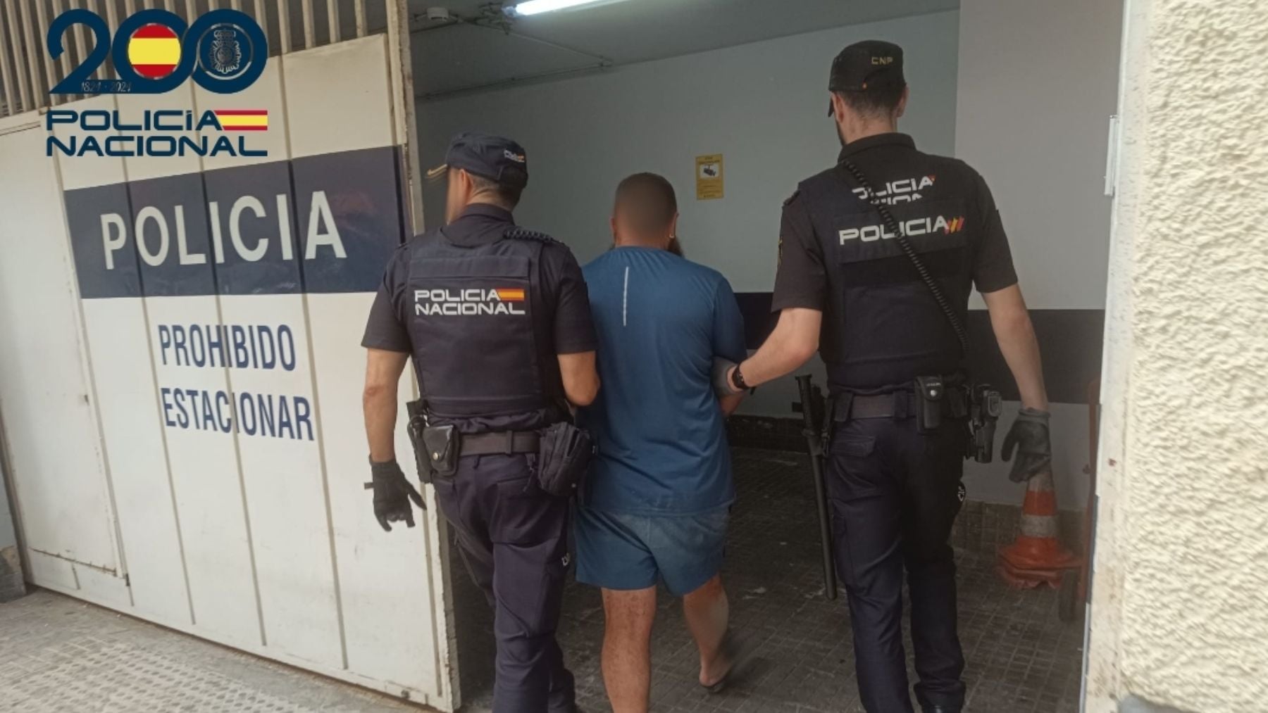 Un narco de Son Banya enloquece y siembra el caos al disparar al aire con su pistola y huir de la Policía sin carné