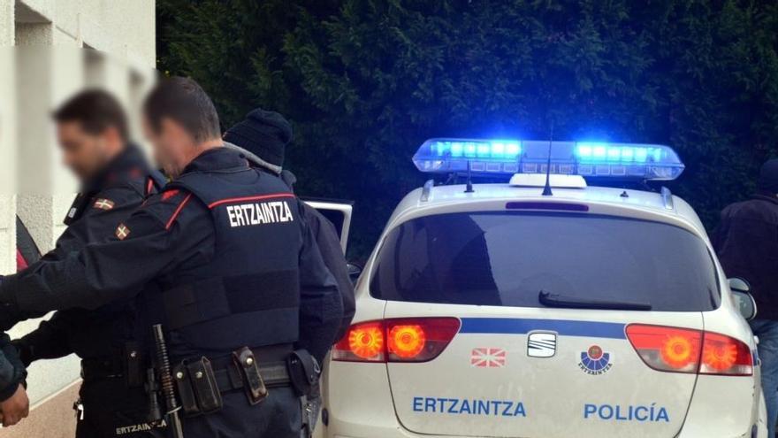 Un joven detenido y dos investigados tras una pelea en Bergara