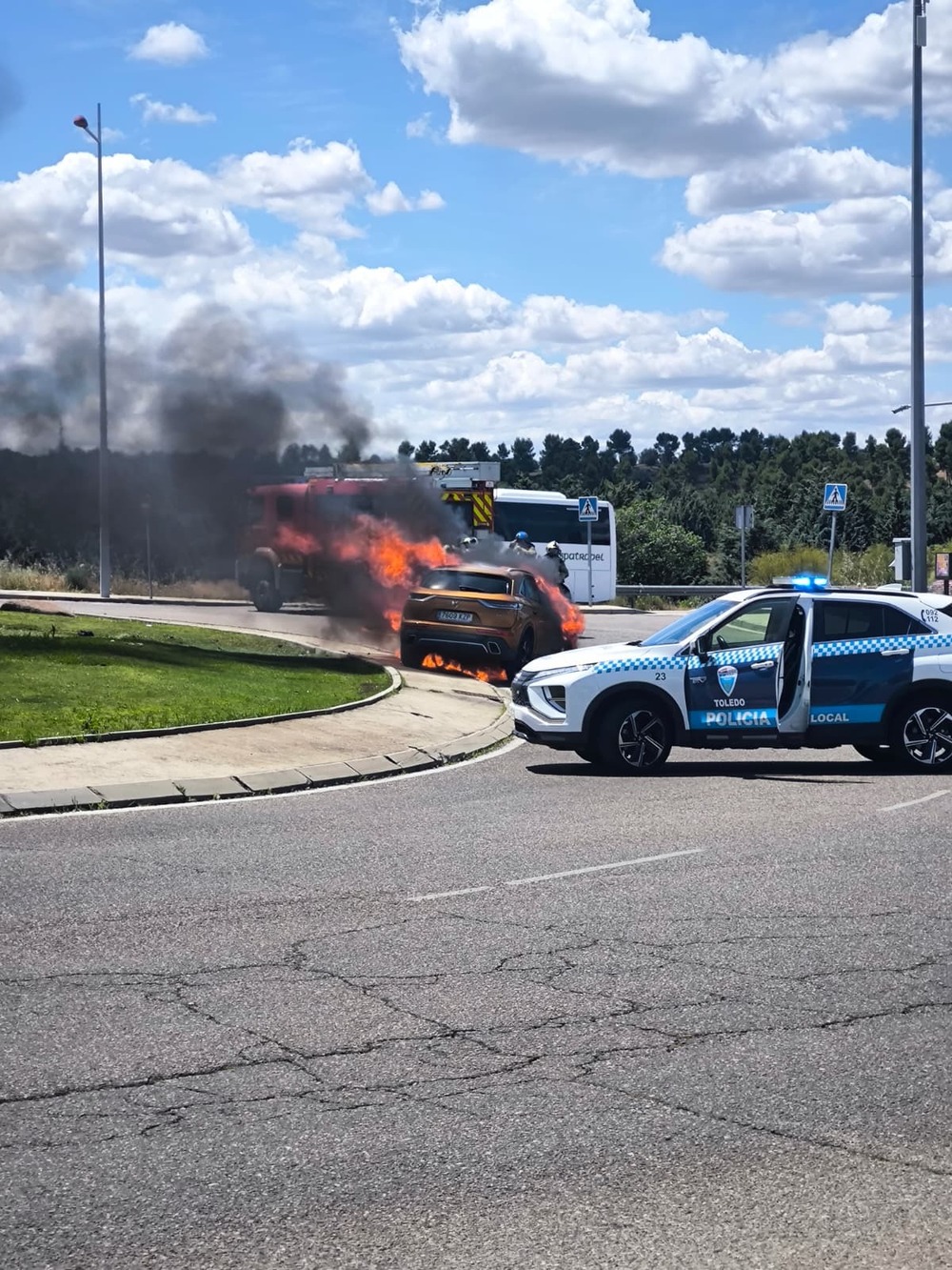 Dos coches eléctricos arden en Toledo en menos de una semana: el último en plena vía pública