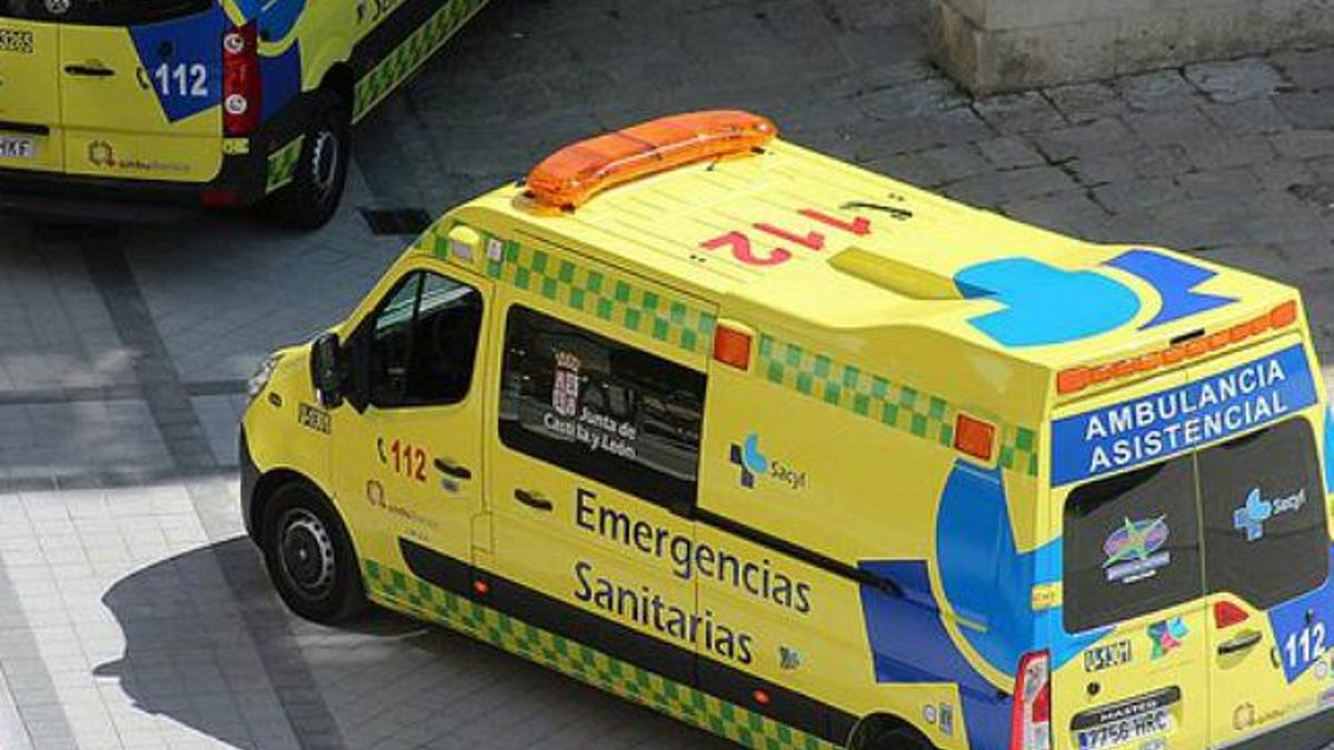 Imagen de archivo de ambulancias de Sanidad Castilla y León.