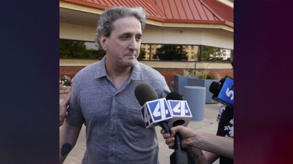 Richard Glossip released on bond ahead of retrial after almost 30 years in prison