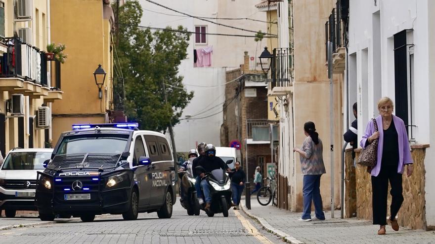 Investigan la muerte de un hombre y descubren 200 kilos de cocaína en su casa