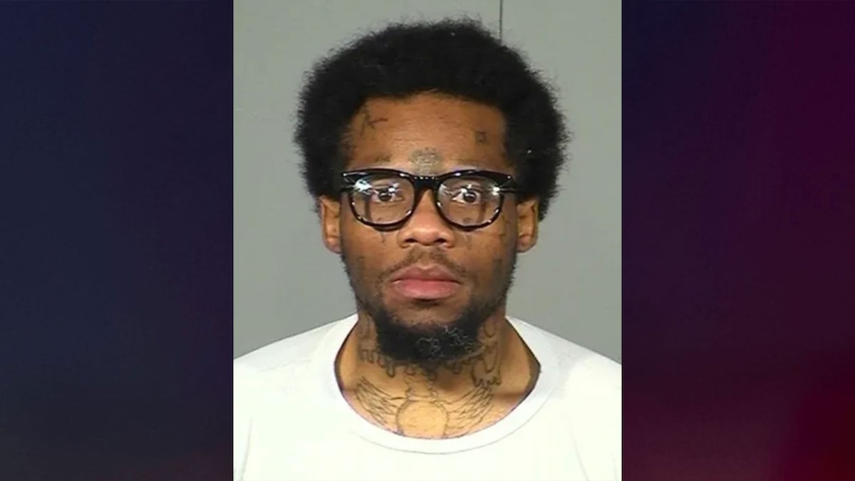 Hombre de 32 años arrestado por asesinato tras hallazgo de un cuerpo desmembrado en su armario en Phoenix