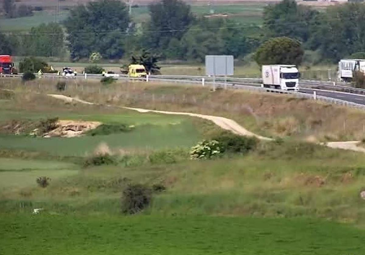 Hombre resulta herido tras ser atropellado por un camión en la autovía A-62 en Burgos