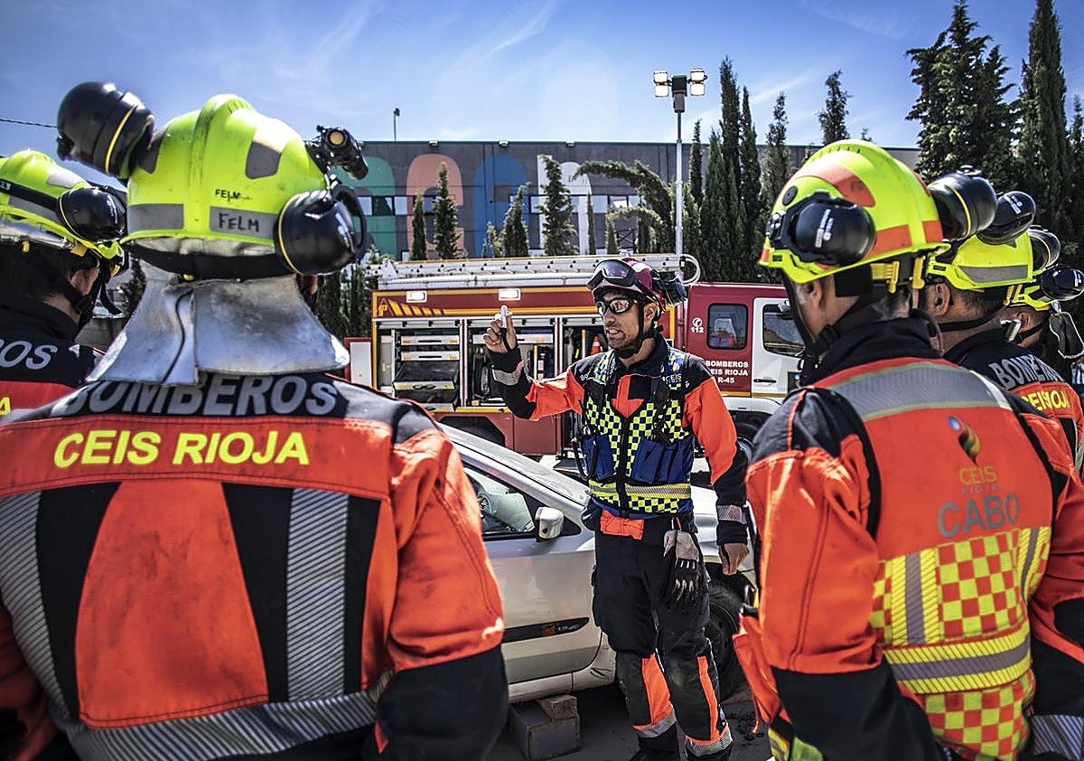 Calcinada una furgoneta en la AP-68, en Alcanadre