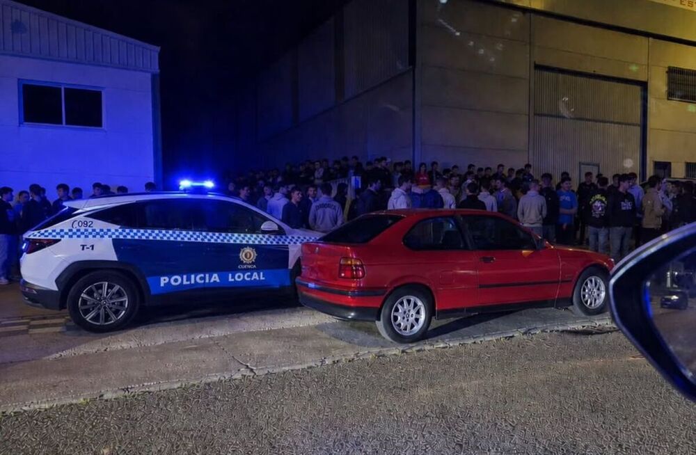La Policía Local disuelve un encuentro de posibles carreras ilegales en el Sepes