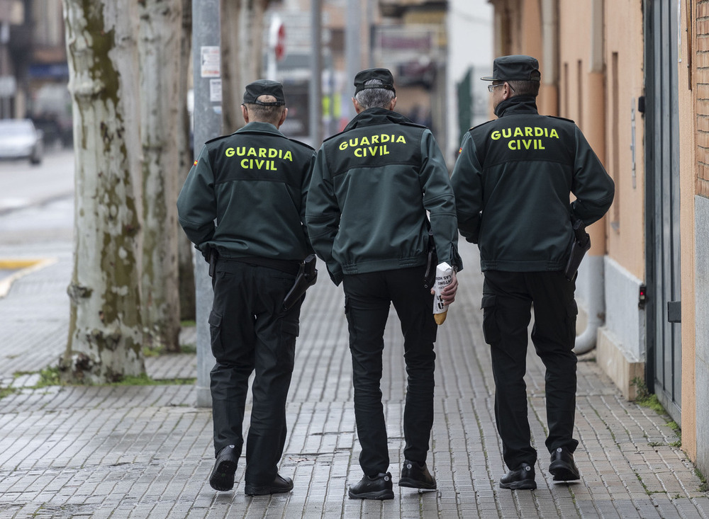 Investigan a persona por delito de estafa y contra los derechos de los trabajadores tras hallazgo de residuos con amianto en Palencia