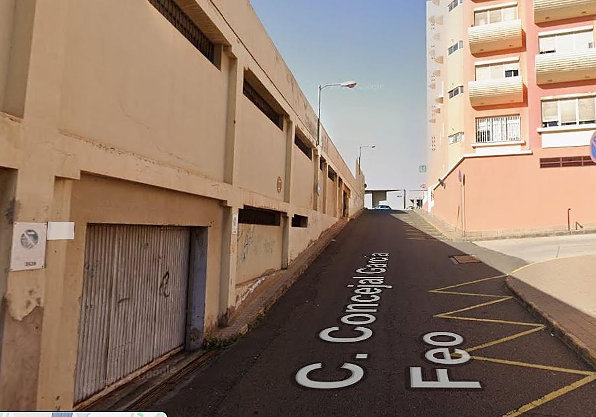 Una joven, herida grave tras volcar su coche en Las Palmas de Gran Canaria