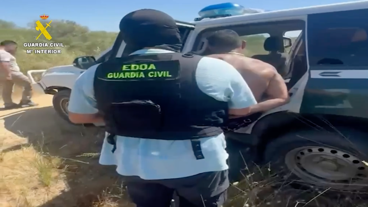 La Guardia Civil frustra intento de introducir 1.200 kilos de hachís en la costa de Huelva