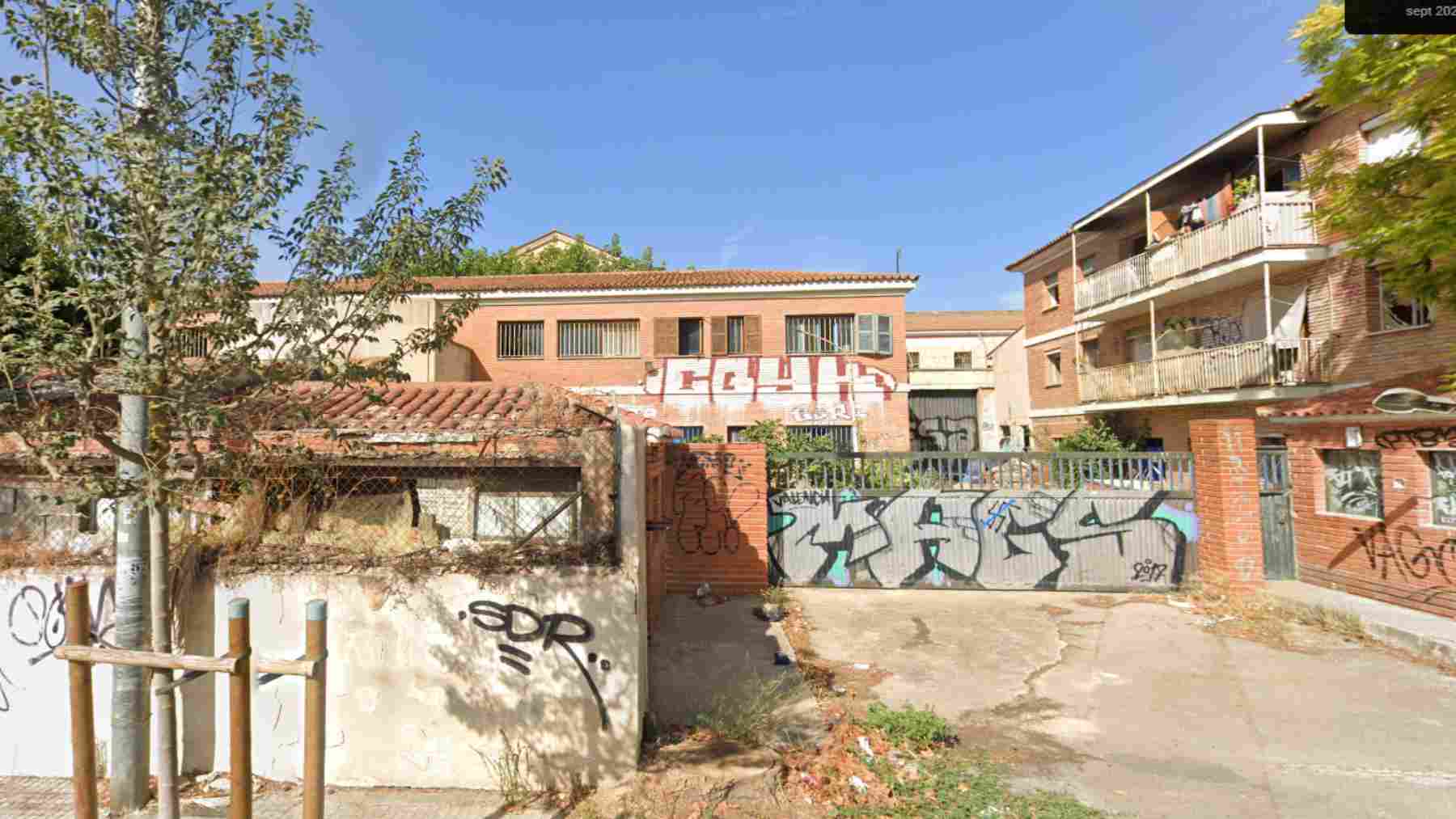 Más de un centenar de okupas abandona la antigua prisión de Palma antes de su desalojo judicial
