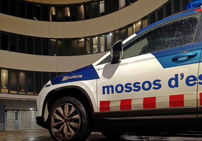 Mujer muere apuñalada en Esplugues de Llobregat: detenido el presunto autor por los Mossos d’Esquadra