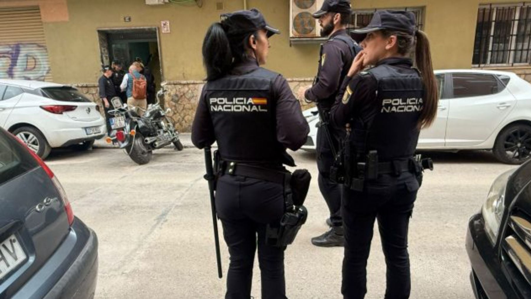 El uso indebido de la cubierta y la humedad, posibles causantes del derrumbe del techo de un piso en Palma