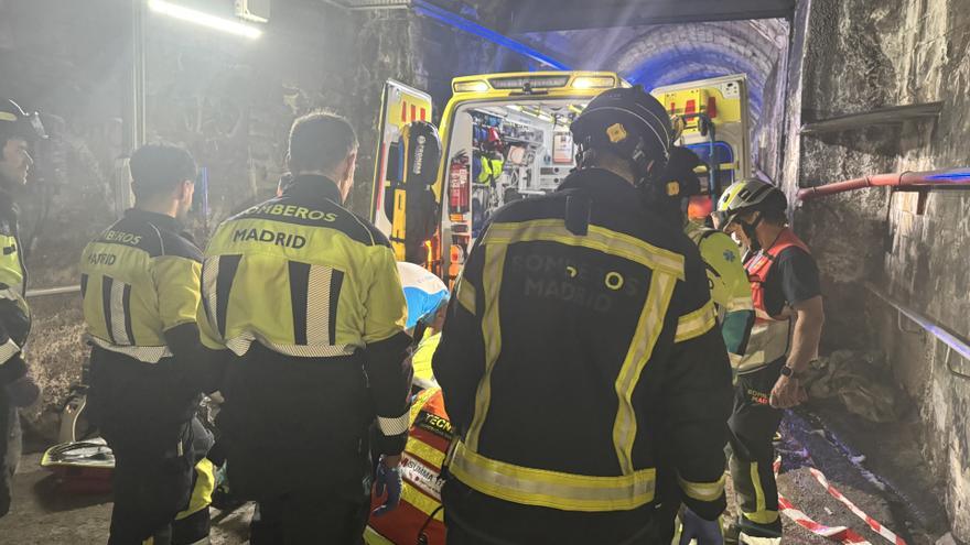 Fallece un trabajador de 39 años tras ser golpeado en el pecho por una excavadora en las vías de Cercanías de Madrid